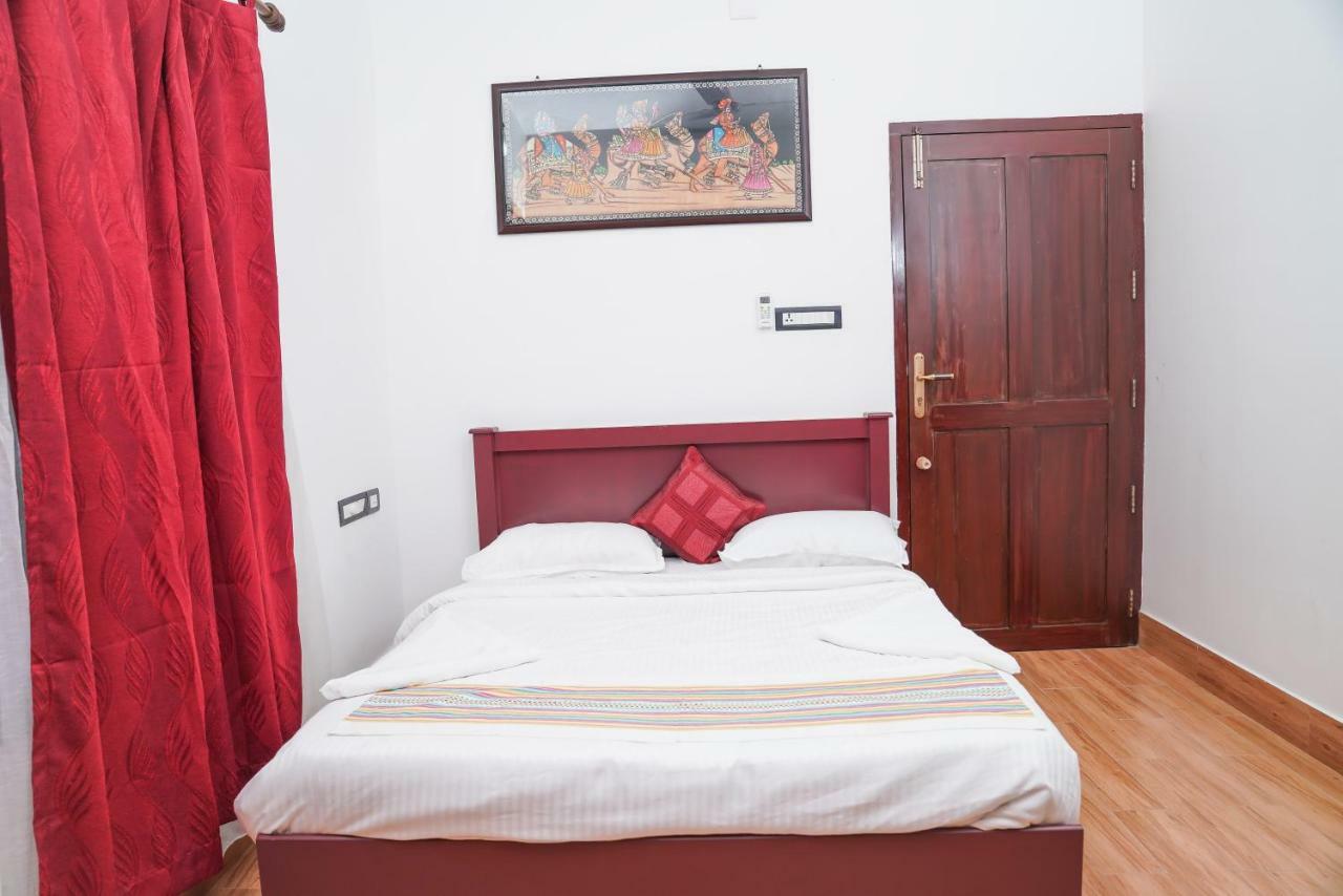 Thanal Premium Villa By - A Place To Call Your Home Muvattupuzha エクステリア 写真