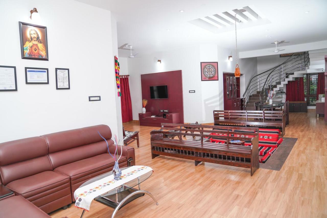 Thanal Premium Villa By - A Place To Call Your Home Muvattupuzha エクステリア 写真